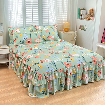 🛏️Two-layer three-piece set with lotus motif lace bedspread and pillowcases